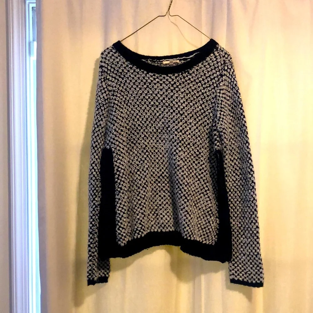 LAMade Black and White Sweater, size Large